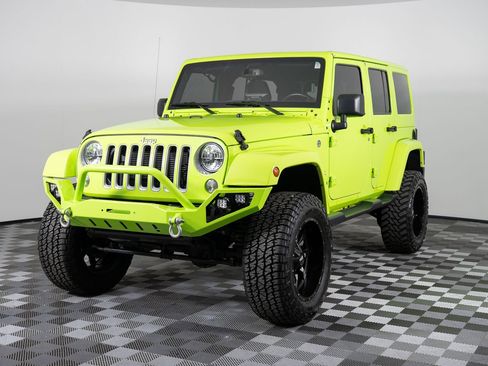 Used 2016 Jeep Wrangler Unlimited Sahara w/ Connectivity Group image 2