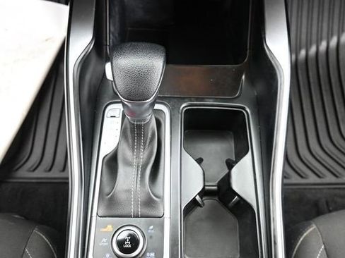 Used 2023 Kia Sorento LX image 23