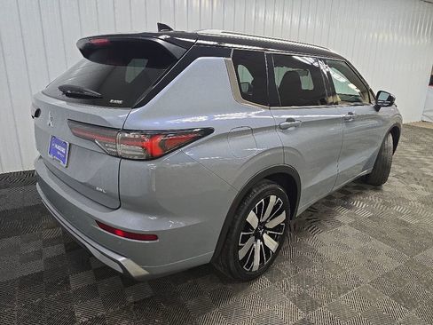 Used 2025 Mitsubishi Outlander SEL AWD/4WD image 10