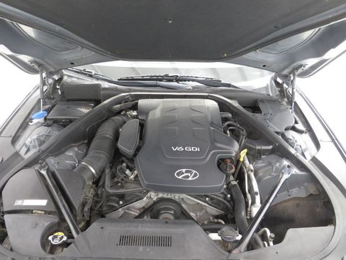 Used 2015 Hyundai Genesis 3.8 w/ Option Group 04 RWD image 25