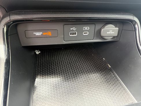 Certified 2024 Honda CR-V EX image 29