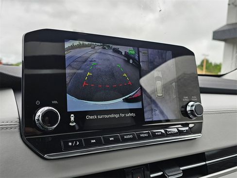 New 2025 Mitsubishi Outlander SEL image 12