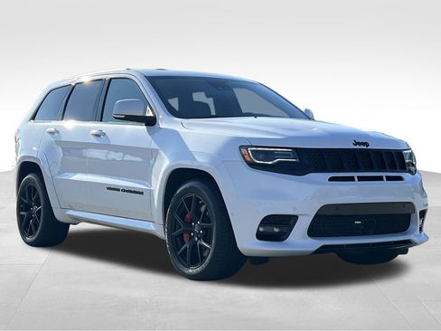 Used 2020 Jeep Grand Cherokee SRT image 37