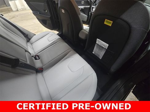 Certified 2025 Hyundai Elantra Limited image 12