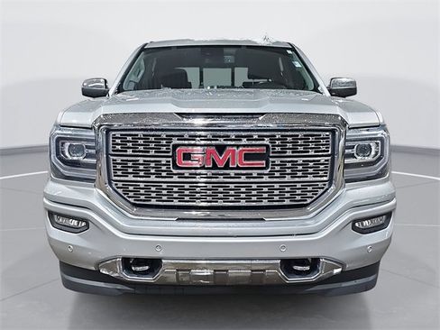 Used 2018 GMC Sierra 1500 Denali w/ Denali Ultimate Package image 8