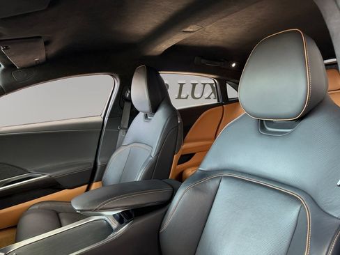Used 2023 Lucid Air Touring AWD/4WD image 9