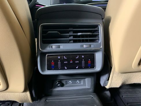 Used 2023 Audi Q7 3.0T Premium Plus w/ Premium Plus Package image 33