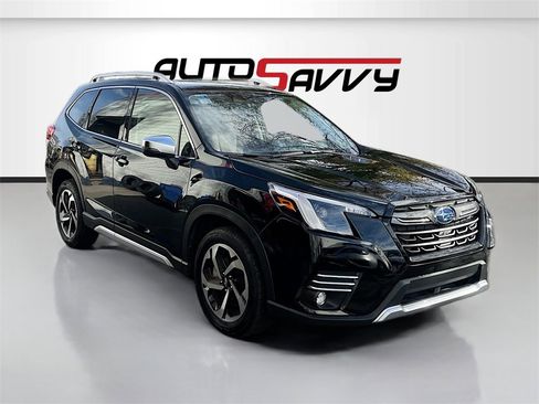 Used 2024 Subaru Forester Touring w/ Pop Package 2 image 1