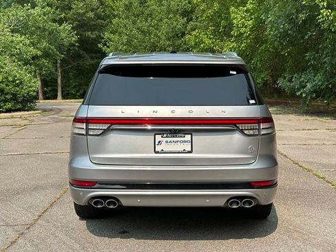 Used 2021 Lincoln Aviator Grand Touring w/ Elements Package Plus AWD/4WD image 4
