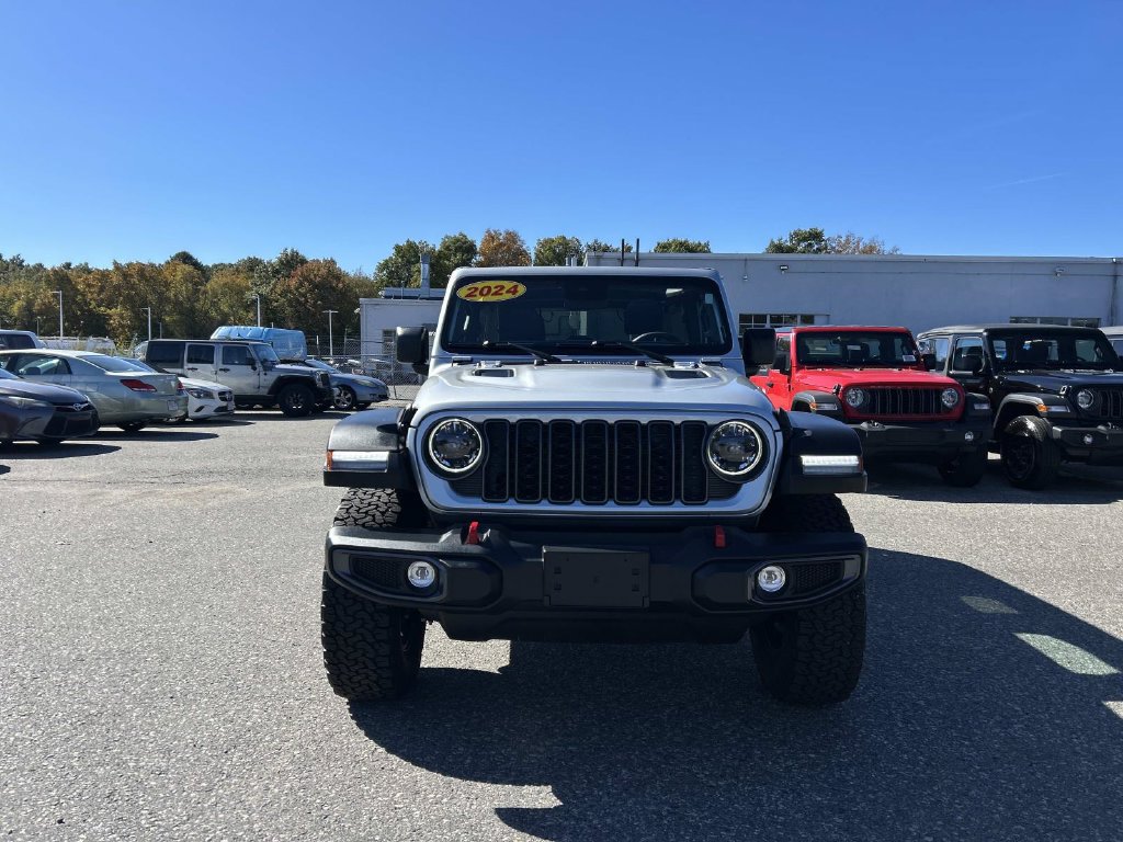 Certified 2024 Jeep Wrangler Unlimited Rubicon w/ Convenience Group AWD/4WD image 8