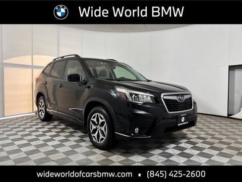 Used 2019 Subaru Forester Premium AWD/4WD image 1