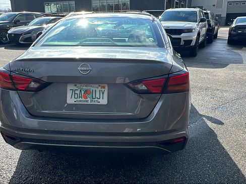 Used 2024 Nissan Altima 2.5 S image 9
