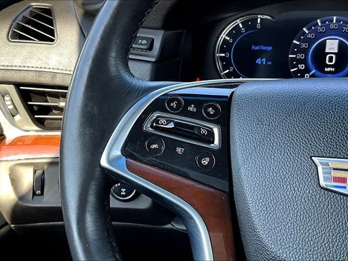 Used 2018 Cadillac Escalade Luxury image 22