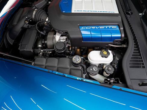 Used 2010 Chevrolet Corvette ZR1 w/ Preferred Equipment Group RWD image 73