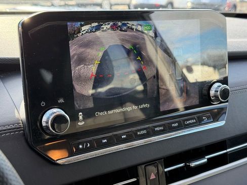 Used 2024 Mitsubishi Outlander SE image 25