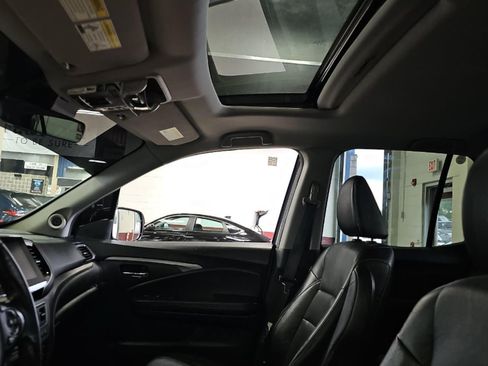 Used 2023 Honda Ridgeline RTL-E image 11