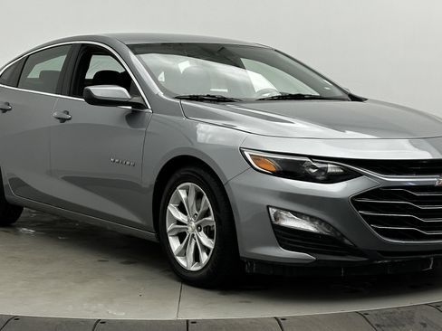 Used 2024 Chevrolet Malibu LT image 3
