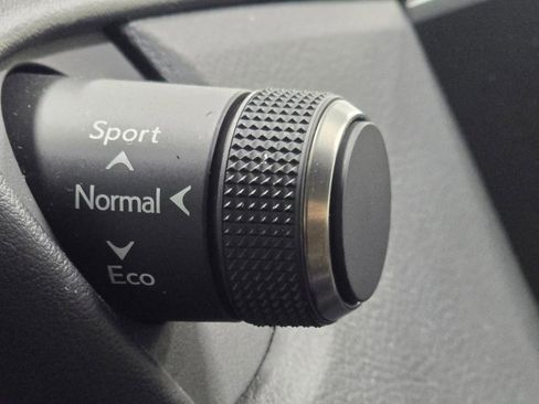 Used 2019 Lexus ES 350 image 7