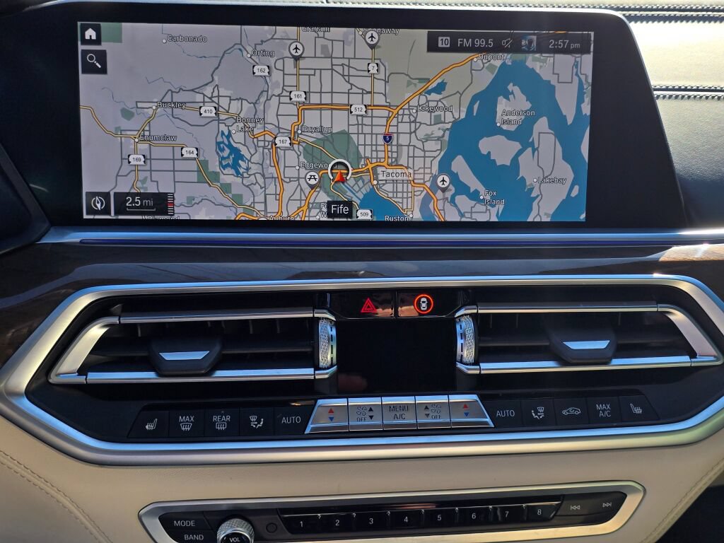 Used 2020 BMW X5 xDrive40i w/ M Sport Package AWD/4WD image 16