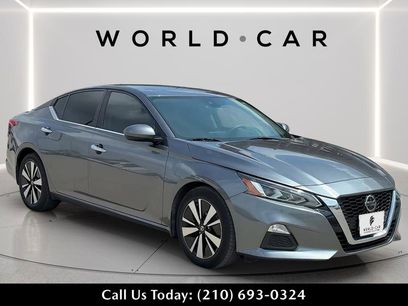 Used 2022 Nissan Altima 2.5 SV