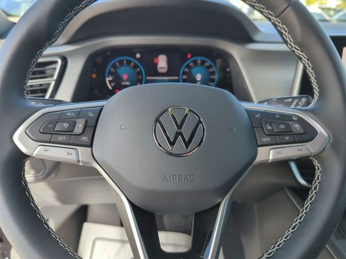 New 2026 Volkswagen Atlas Cross Sport SE image 43