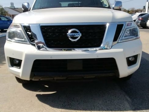 Used 2018 Nissan Armada SL image 6