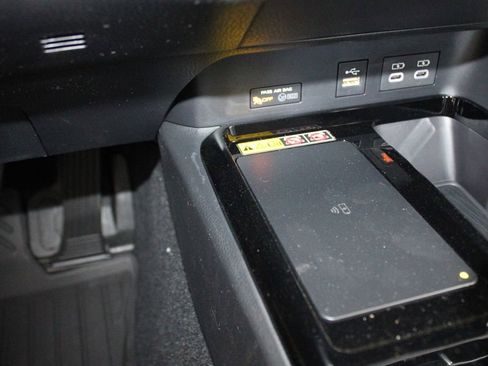 New 2026 Toyota Camry XLE FWD image 5
