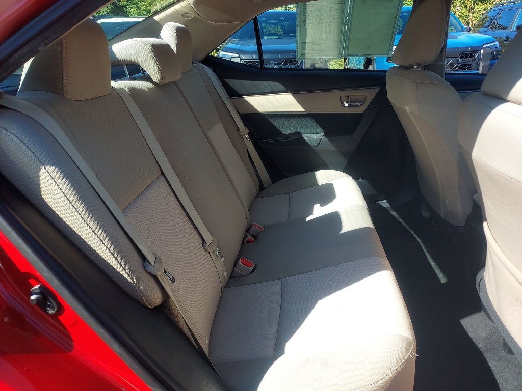 Used 2014 Toyota Corolla LE FWD image 29