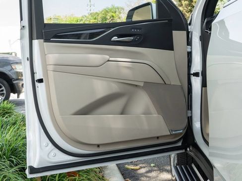 Used 2023 Cadillac Escalade Premium Luxury w/ Performance Package AWD/4WD image 35