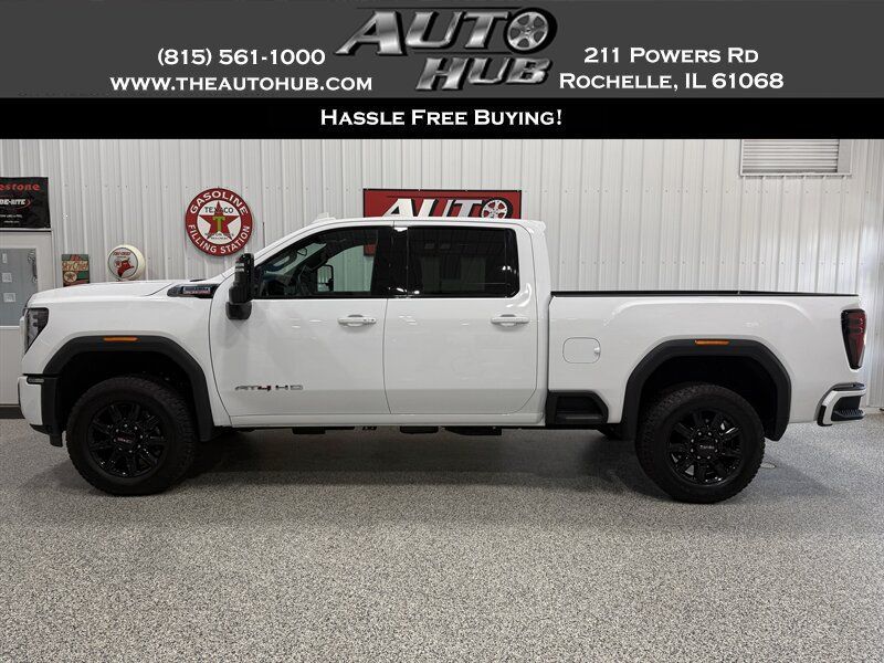 Used 2026 GMC Sierra 2500 AT4 AWD/4WD image 1