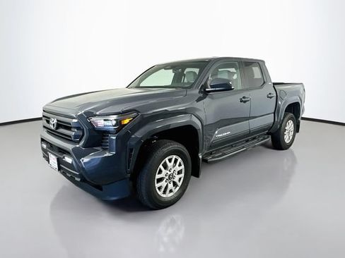 Used 2026 Toyota Tacoma SR5 AWD/4WD image 2