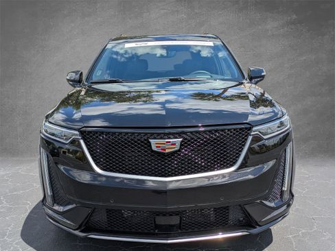 Used 2025 Cadillac XT6 Sport w/ Platinum Package AWD/4WD image 8