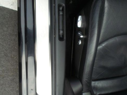 Used 2005 Porsche Boxster S image 24