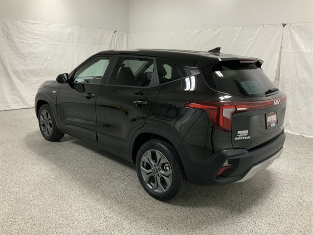 Used 2026 Kia Seltos LX AWD/4WD image 7