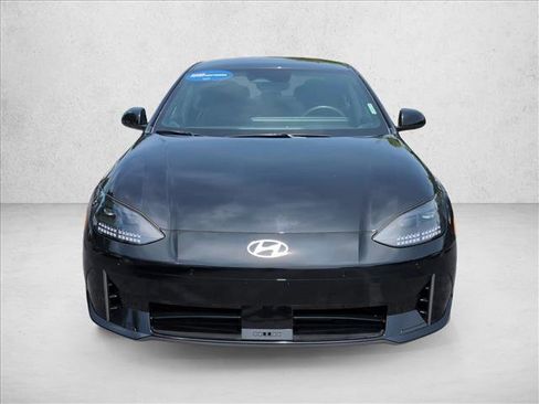 Used 2025 Hyundai Ioniq 6 SEL RWD image 2