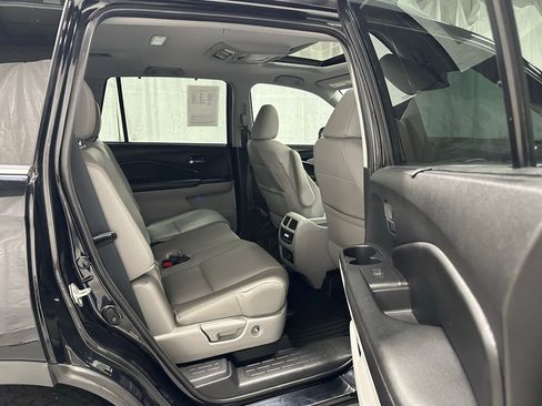 Used 2018 Honda Pilot Touring image 51