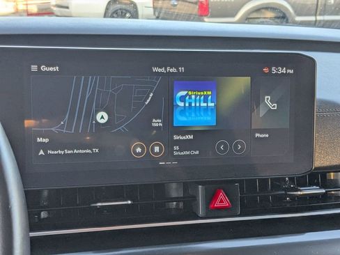 Used 2025 Kia Carnival image 20