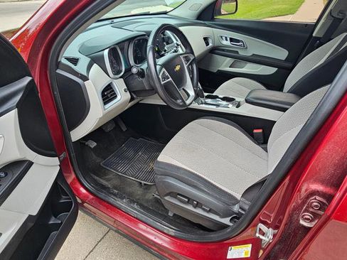 Used 2017 Chevrolet Equinox LT w/ Convenience Package FWD image 16