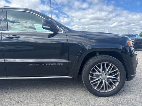 Used 2017 Jeep Grand Cherokee Summit w/ Platinum Series Group AWD/4WD image 15