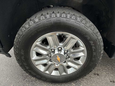 Certified 2024 Chevrolet Silverado 2500 High Country image 34