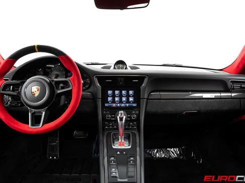 Used 2019 Porsche 911 GT2 RS RWD image 35