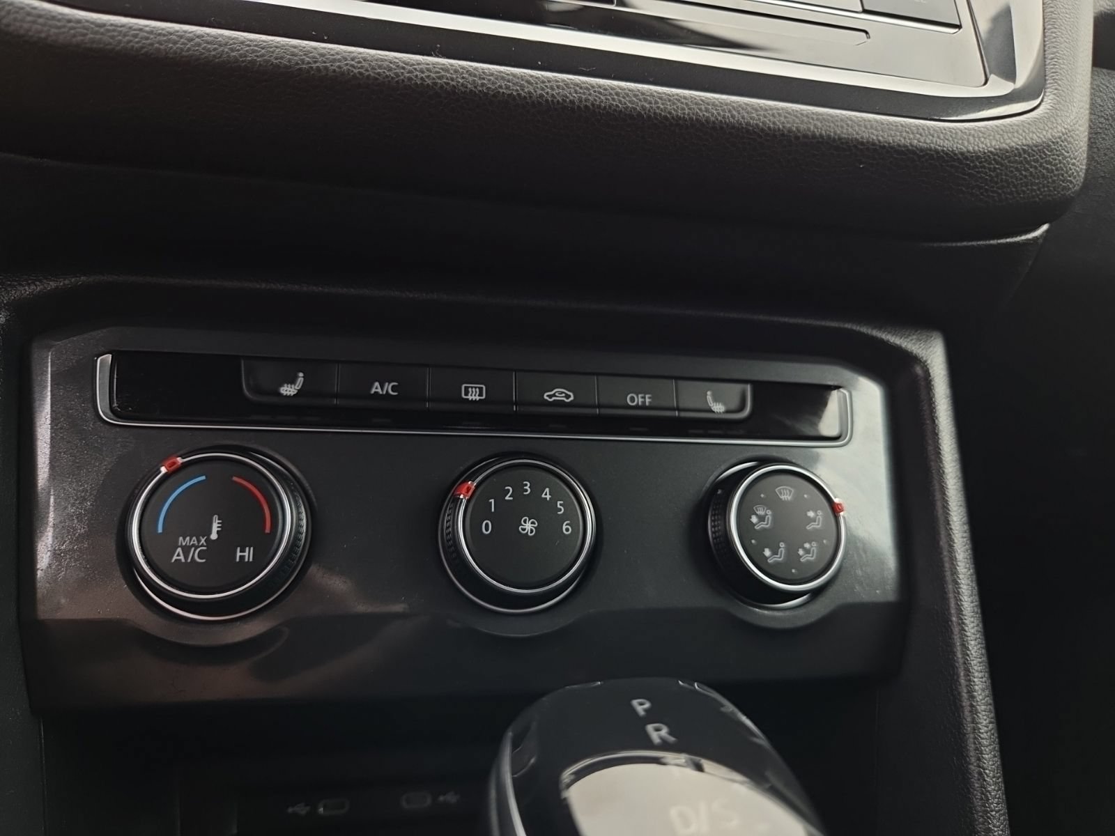 Used 2022 Volkswagen Tiguan S AWD/4WD image 28