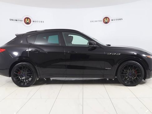 Used 2018 Maserati Levante GranSport image 2
