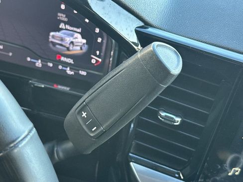 Used 2024 GMC Sierra 1500 Elevation image 25