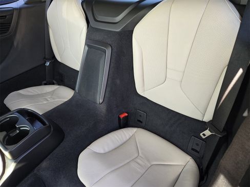 Used 2015 BMW i8 image 30