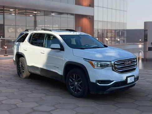 Used 2018 GMC Acadia SLT FWD image 8