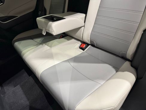 Certified 2025 Toyota RAV4 XLE Premium image 21