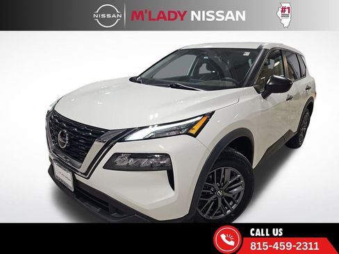 Used 2021 Nissan Rogue S image 2