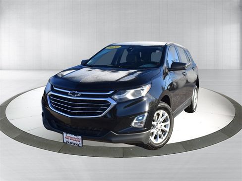 Used 2020 Chevrolet Equinox LS w/ LS Convenience Package image 1
