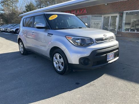 Used 2019 Kia Soul image 3
